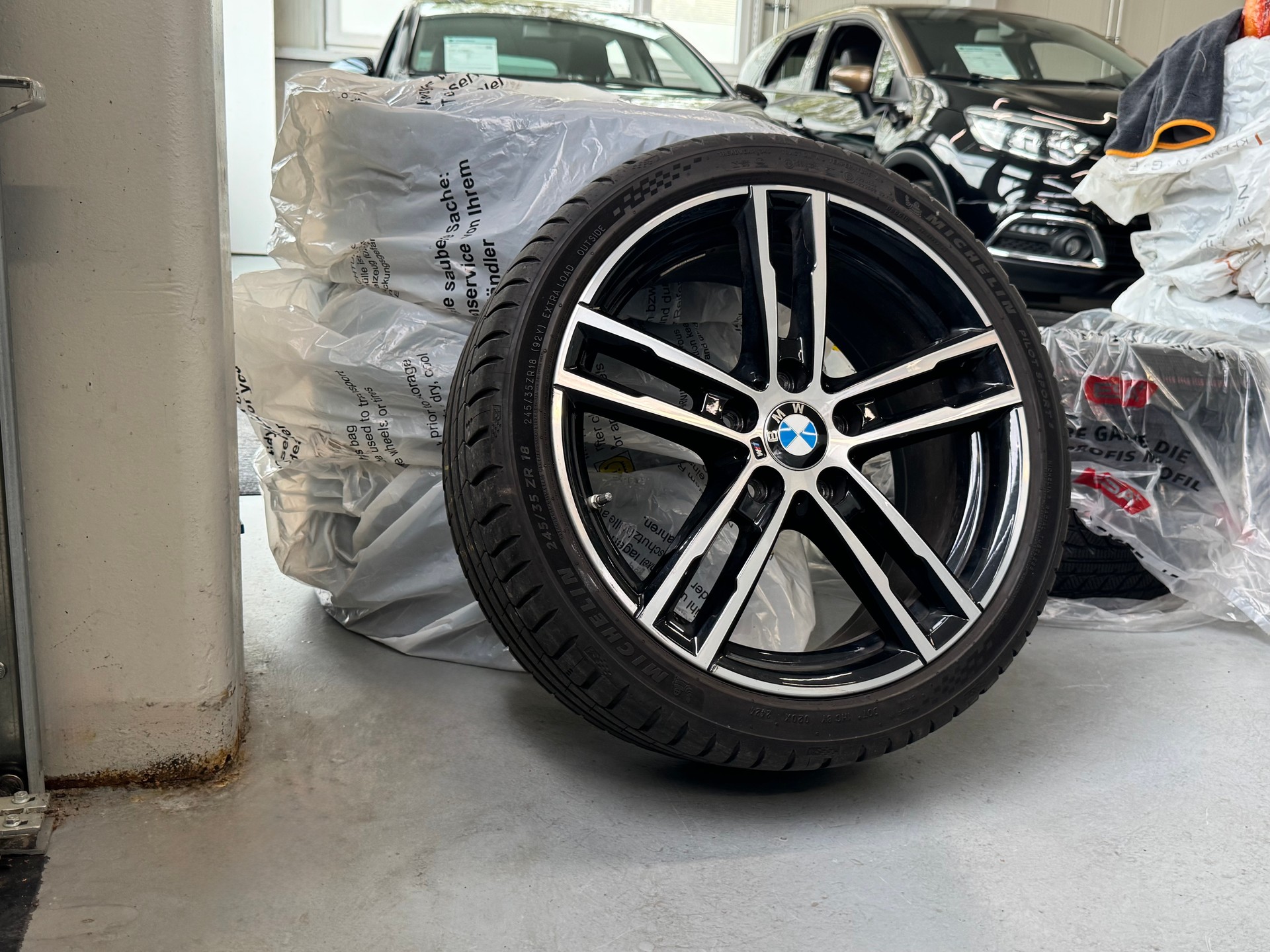 BMW 120d xDrive Edition M Sport Steptronic *M-Paket*Rückfahrkamera*Harman/Kardon*Sitzheizung uvm.*-image-24