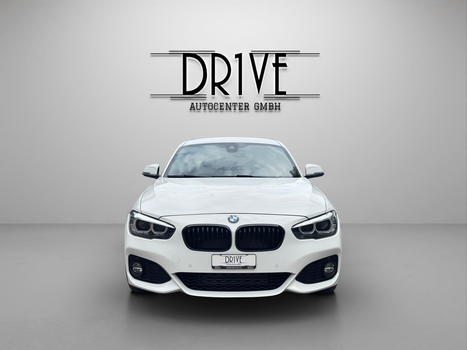 BMW 120d xDrive Edition M Sport Steptronic *M-Paket*Rückfahrkamera*Harman/Kardon*Sitzheizung uvm.*-showroom-element-1