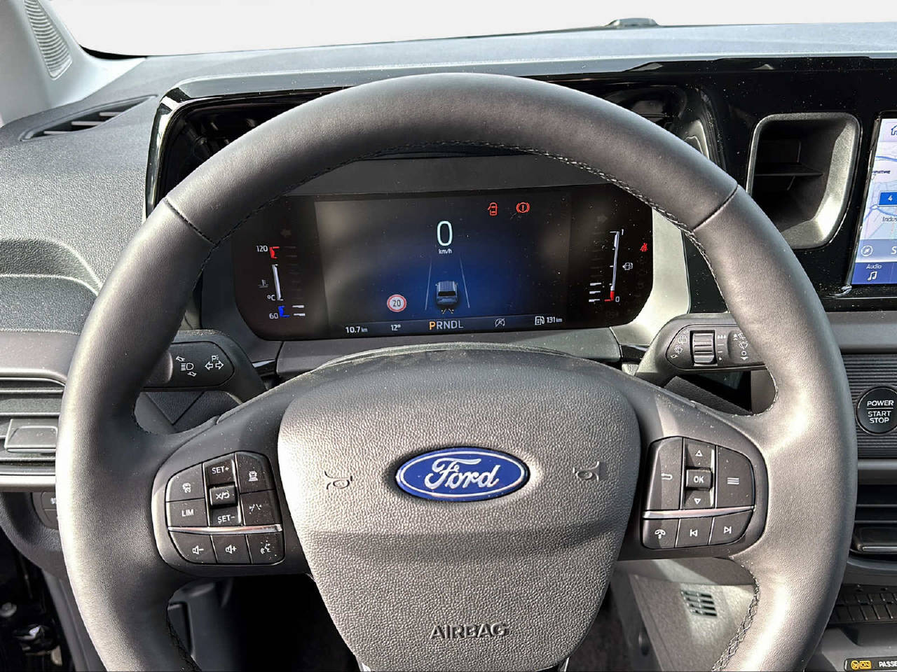 FORD TOURNEO COURIERier 1.0 EcoBoost Titanium-image-11