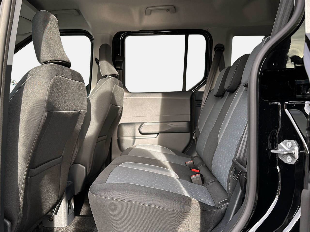 FORD TOURNEO COURIERier 1.0 EcoBoost Titanium-image-13