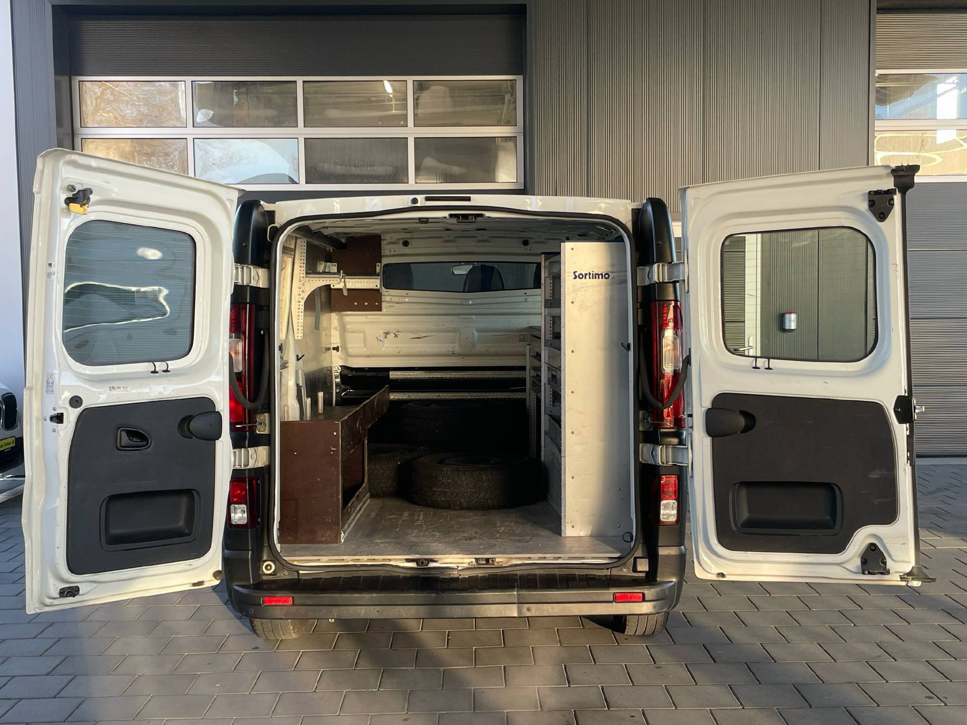 RENAULT Trafic Kaw. 2.9 t L1 H1 1.6 dCi 120 Business-image-11