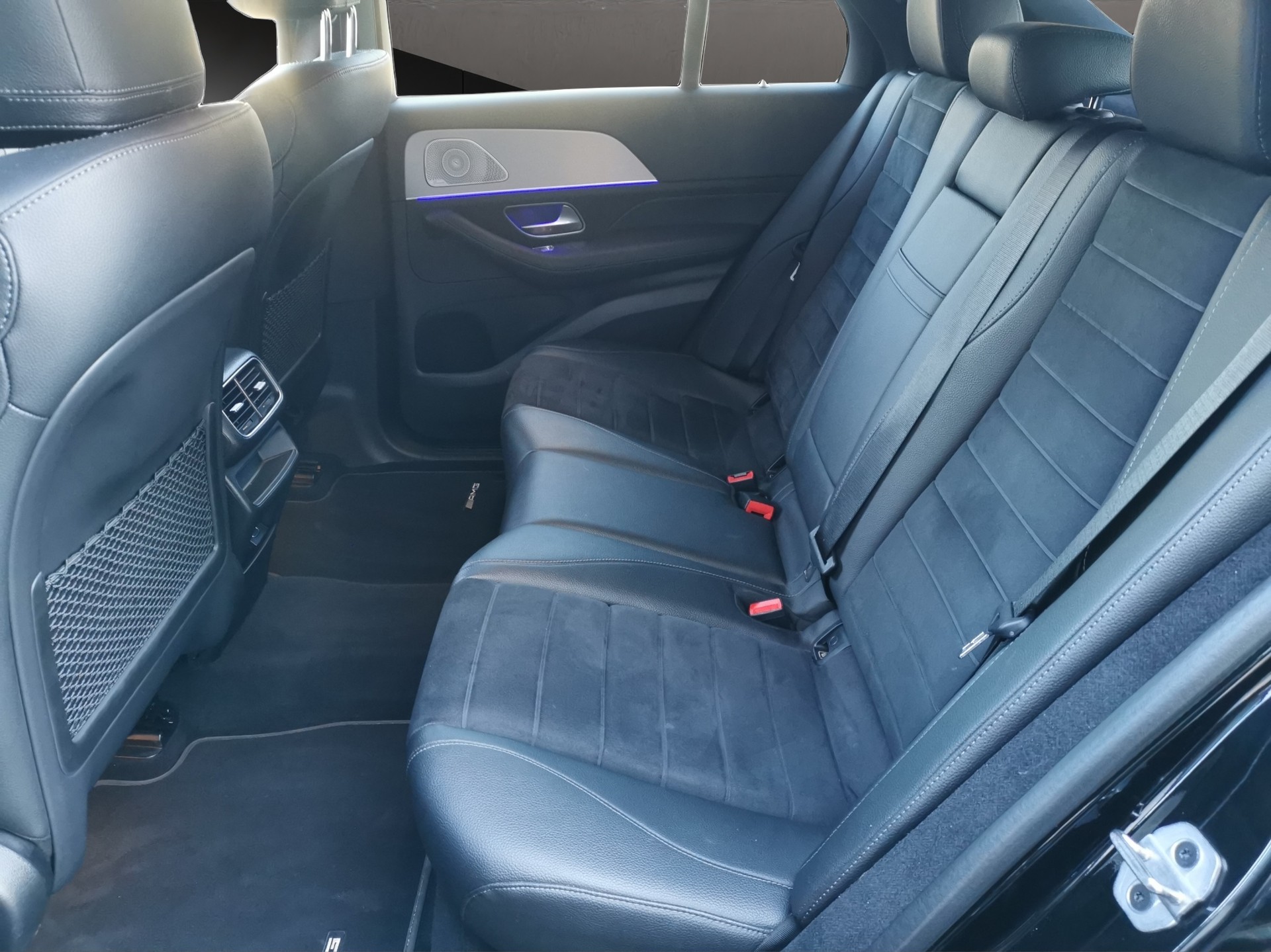 MERCEDES-BENZ GLE 400 d 4Matic AMG Line 9G-Tronic-image-13