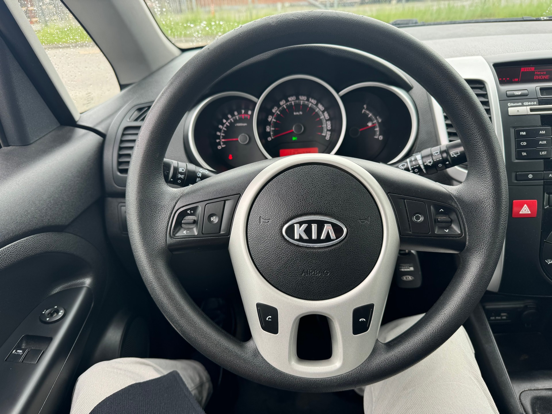 KIA Venga 1.4 CVVT  _seven-image-9
