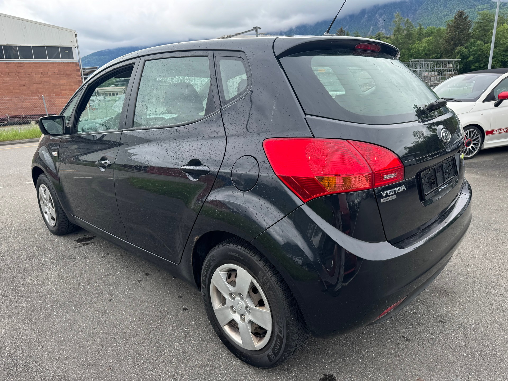 KIA Venga 1.4 CVVT  _seven-image-5