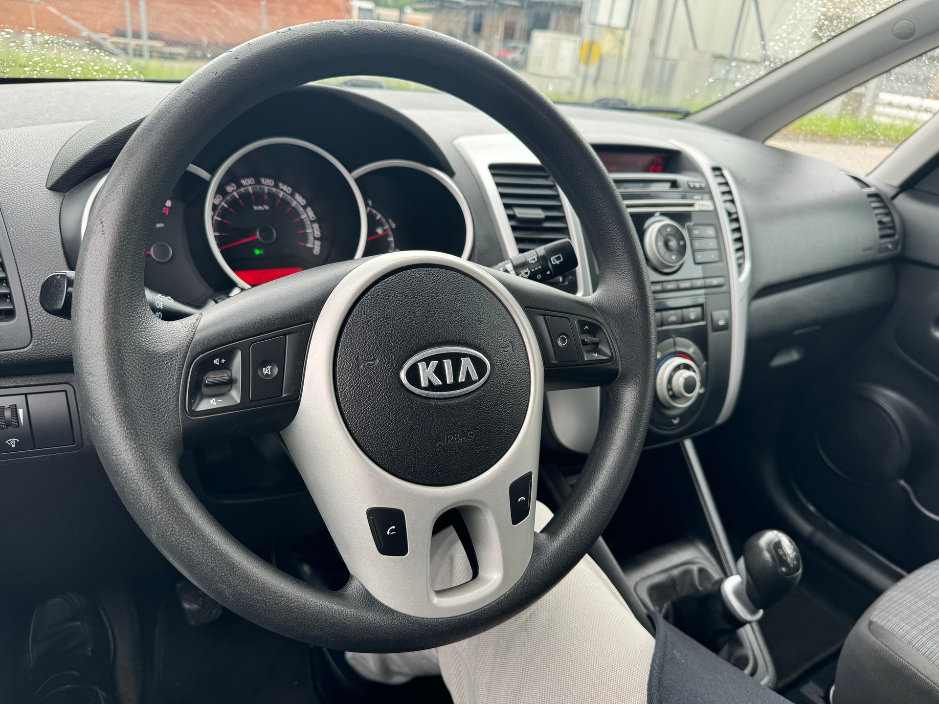 KIA Venga 1.4 CVVT  _seven-image-13