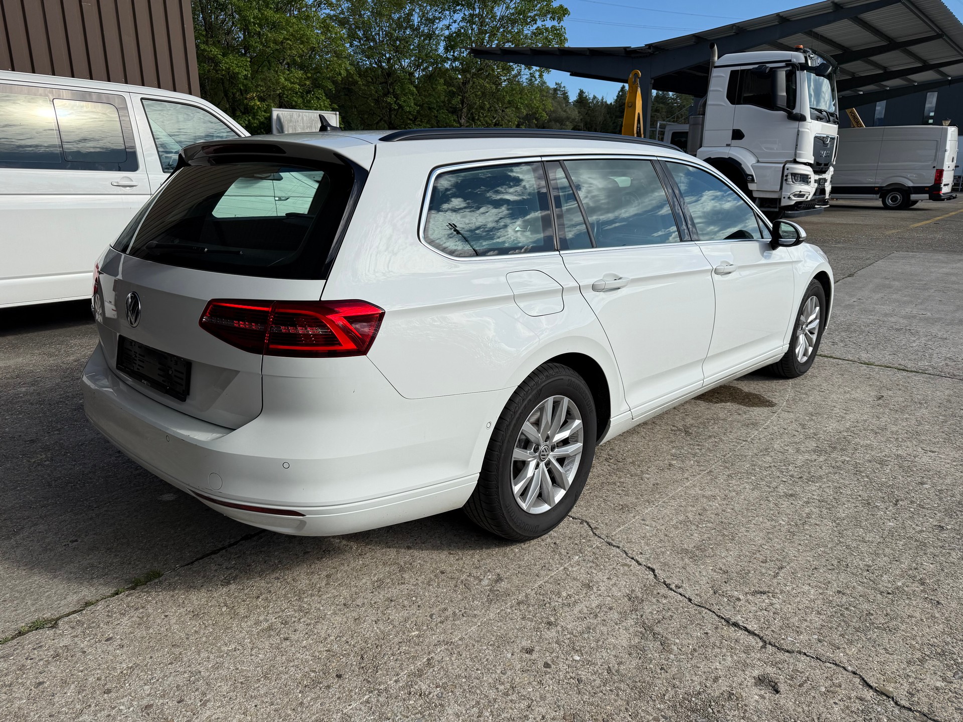 VW Passat Variant 2.0 TDI BMT Comfortline DSG-image-2