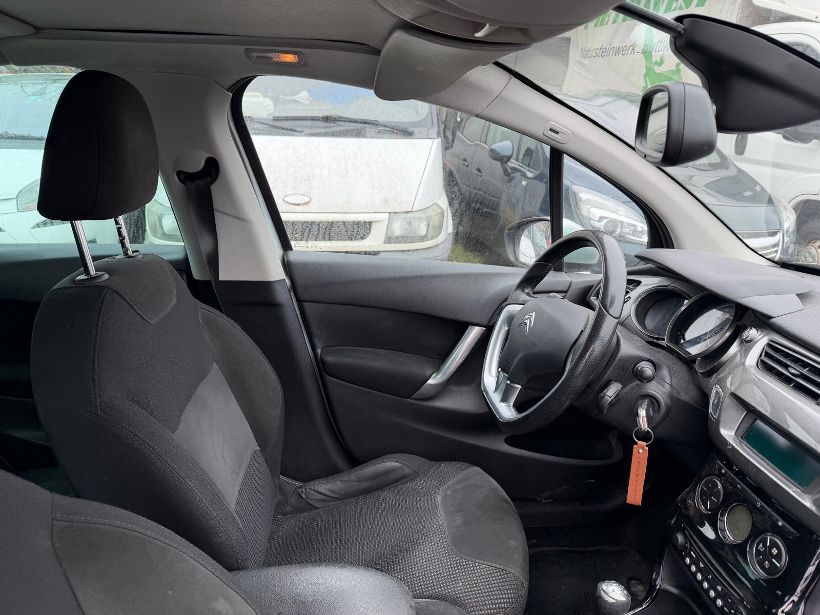 CITROEN C3 1.6i 16V Exclusive-image-6