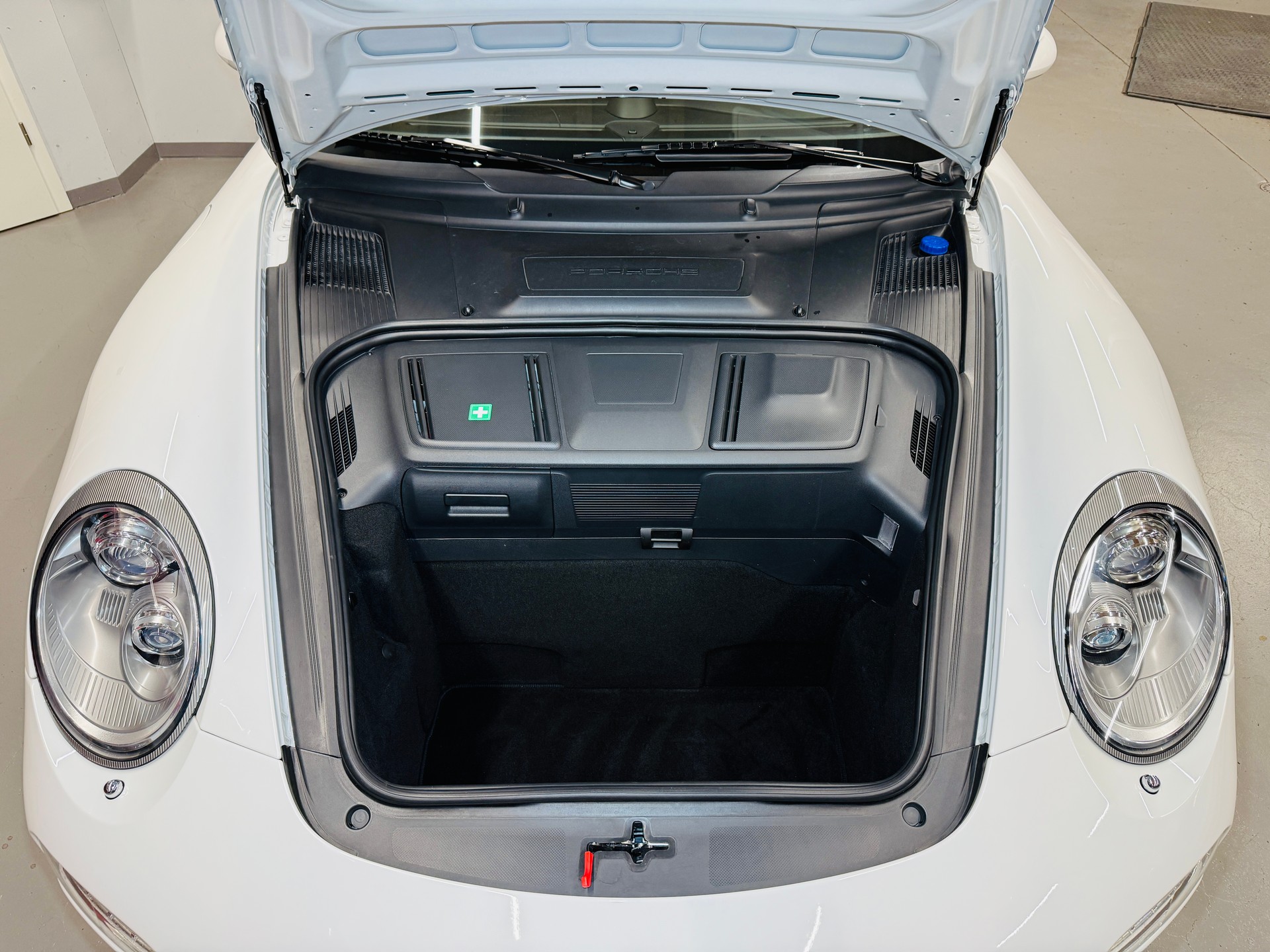 PORSCHE 911 997.2 Carrera 4S PDK PASM, CARBON, SPORTCHRONO & KLAPPENAUSPUFF AB WERK-image-15