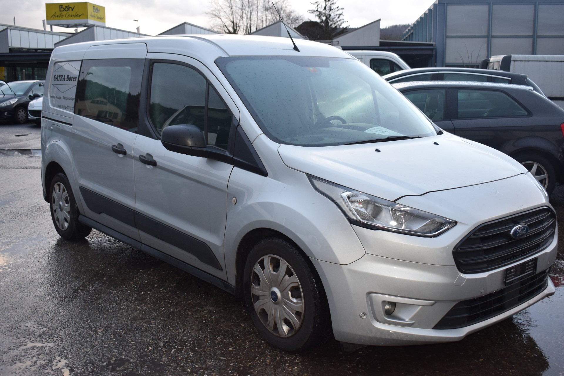 FORD TRANSIT CONNECT-image-1
