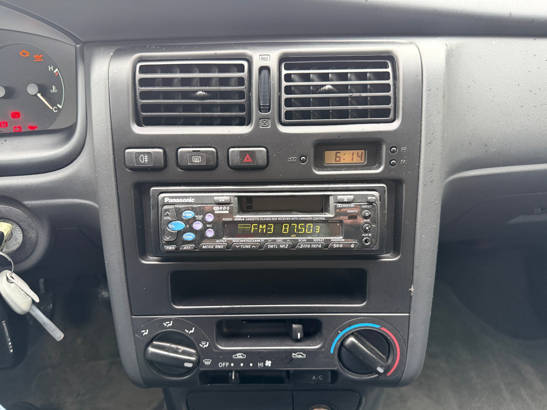 TOYOTA Carina E 2.0 GLi Liftback-image-13