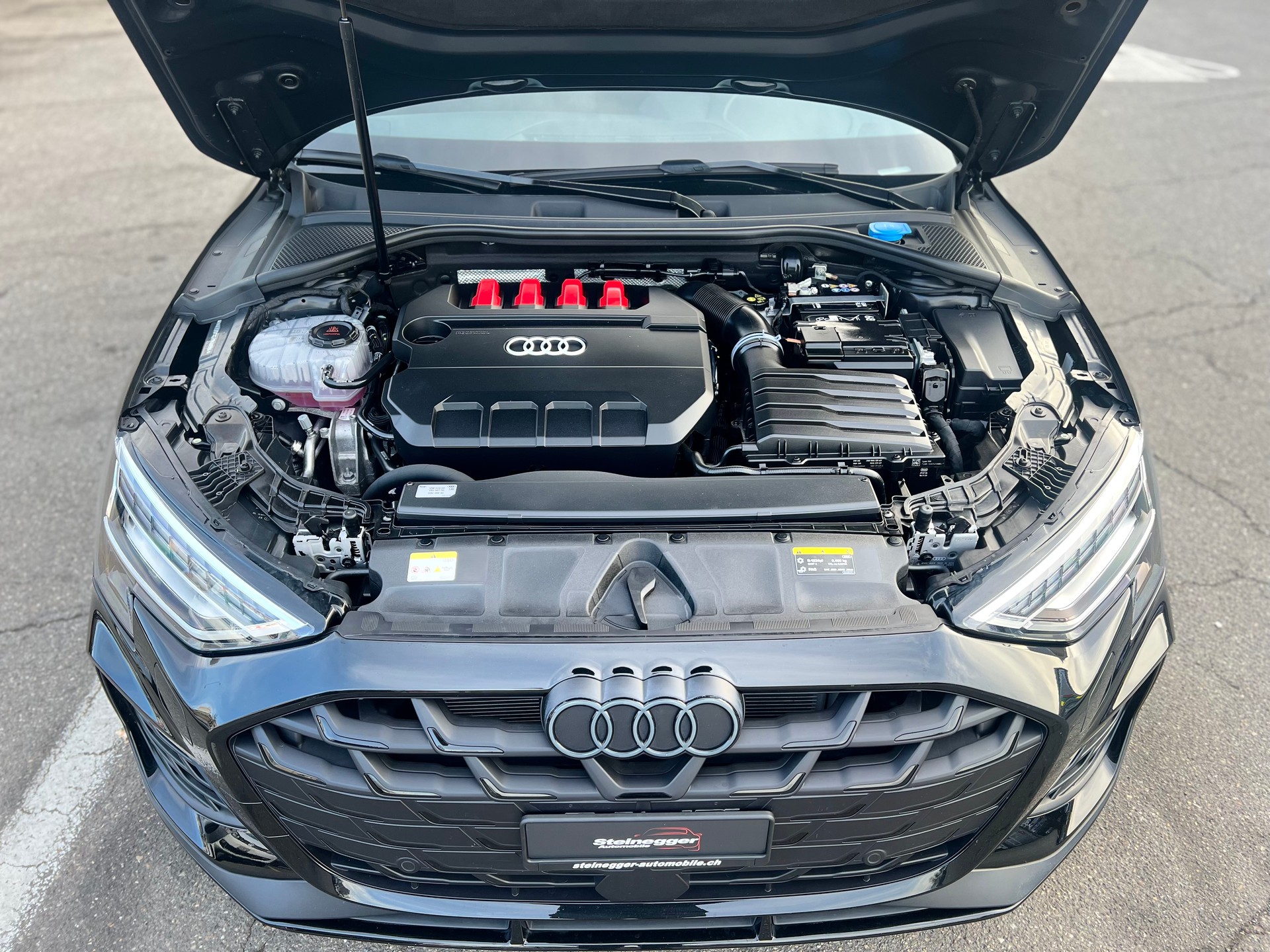 AUDI S3 Sportback TFSI quattro S-tronic-image-22
