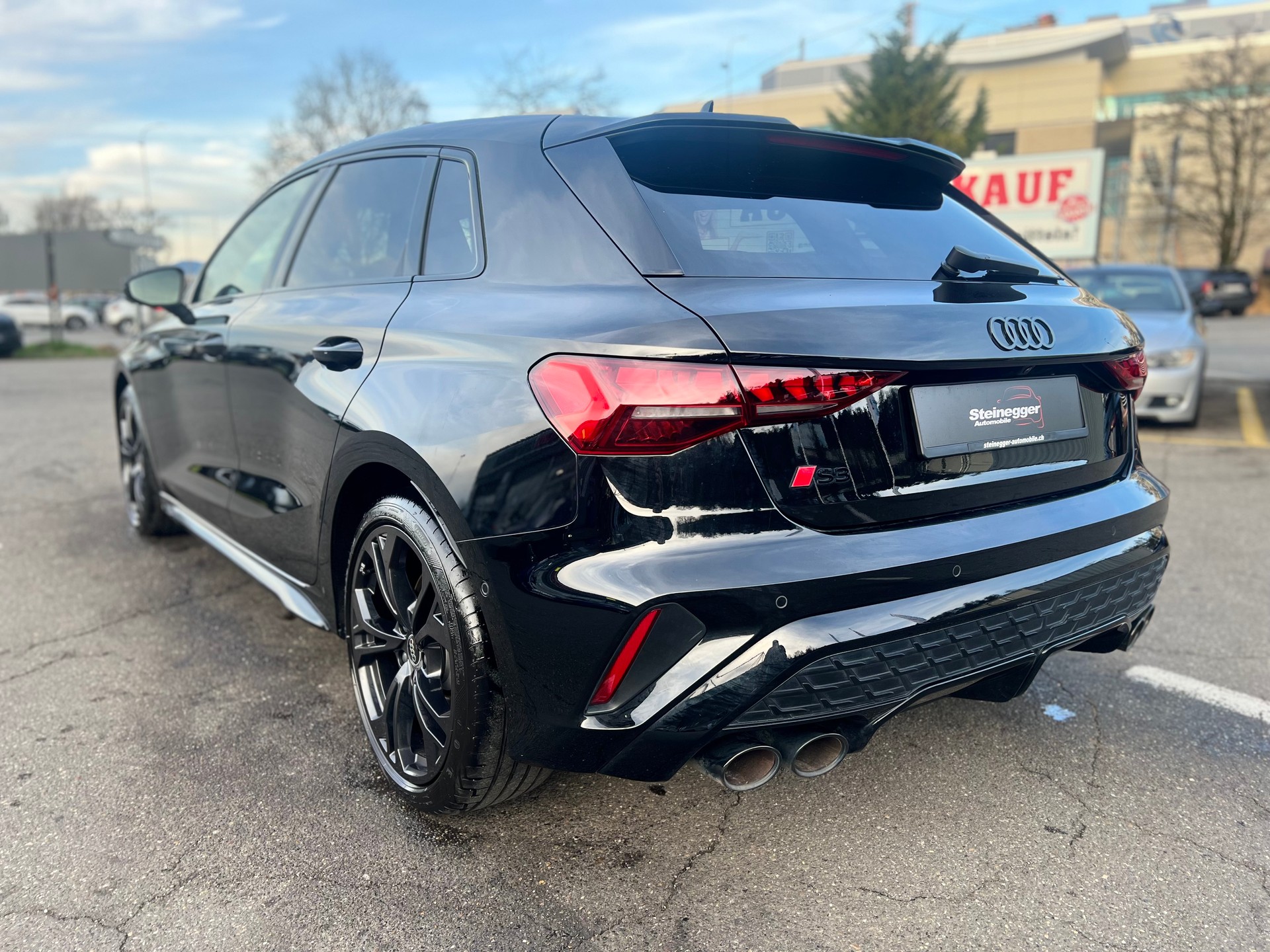 AUDI S3 Sportback TFSI quattro S-tronic-image-6