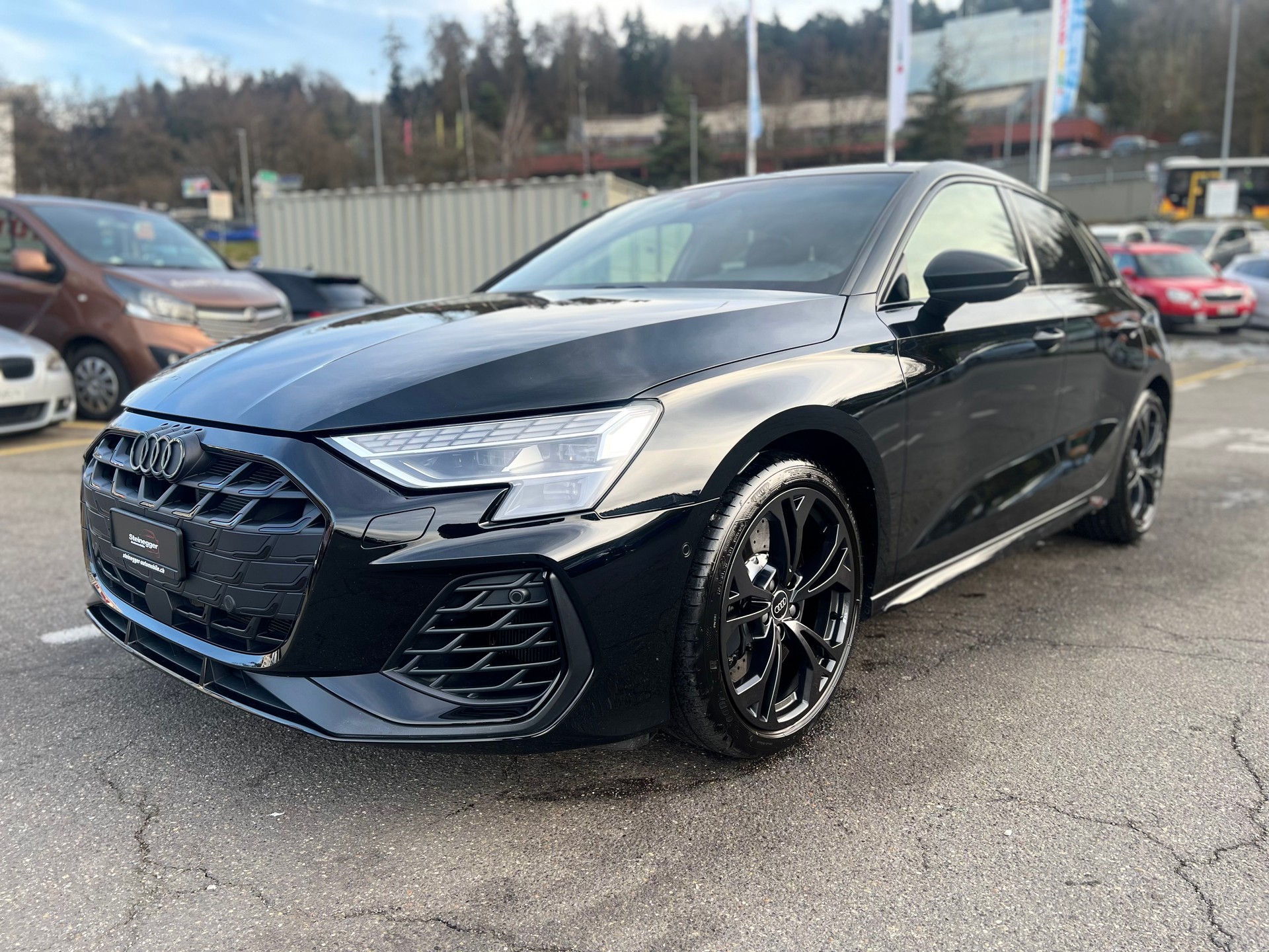 AUDI S3 Sportback TFSI quattro S-tronic-image-4