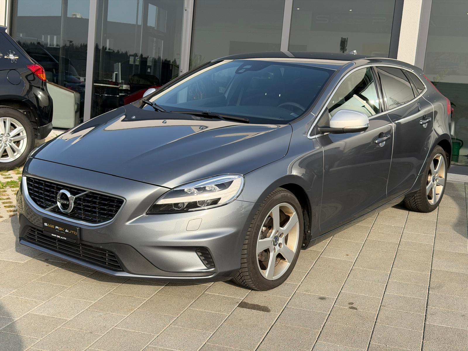 VOLVO V40 2.0 D2 Momentum R-Design S/S-showroom-element-3