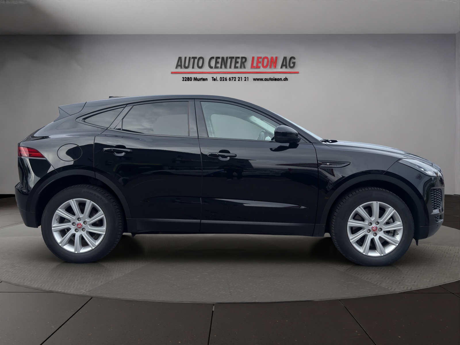JAGUAR E-Pace 2.0 P200 HSE AWD Automatik-image-6