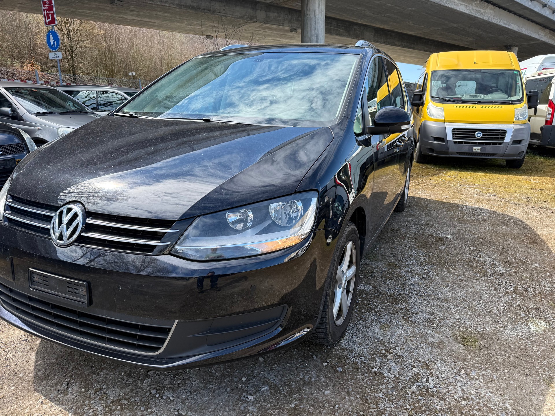 VW Sharan 1.4 TSI BlueMotion Technology Trendline-image-2
