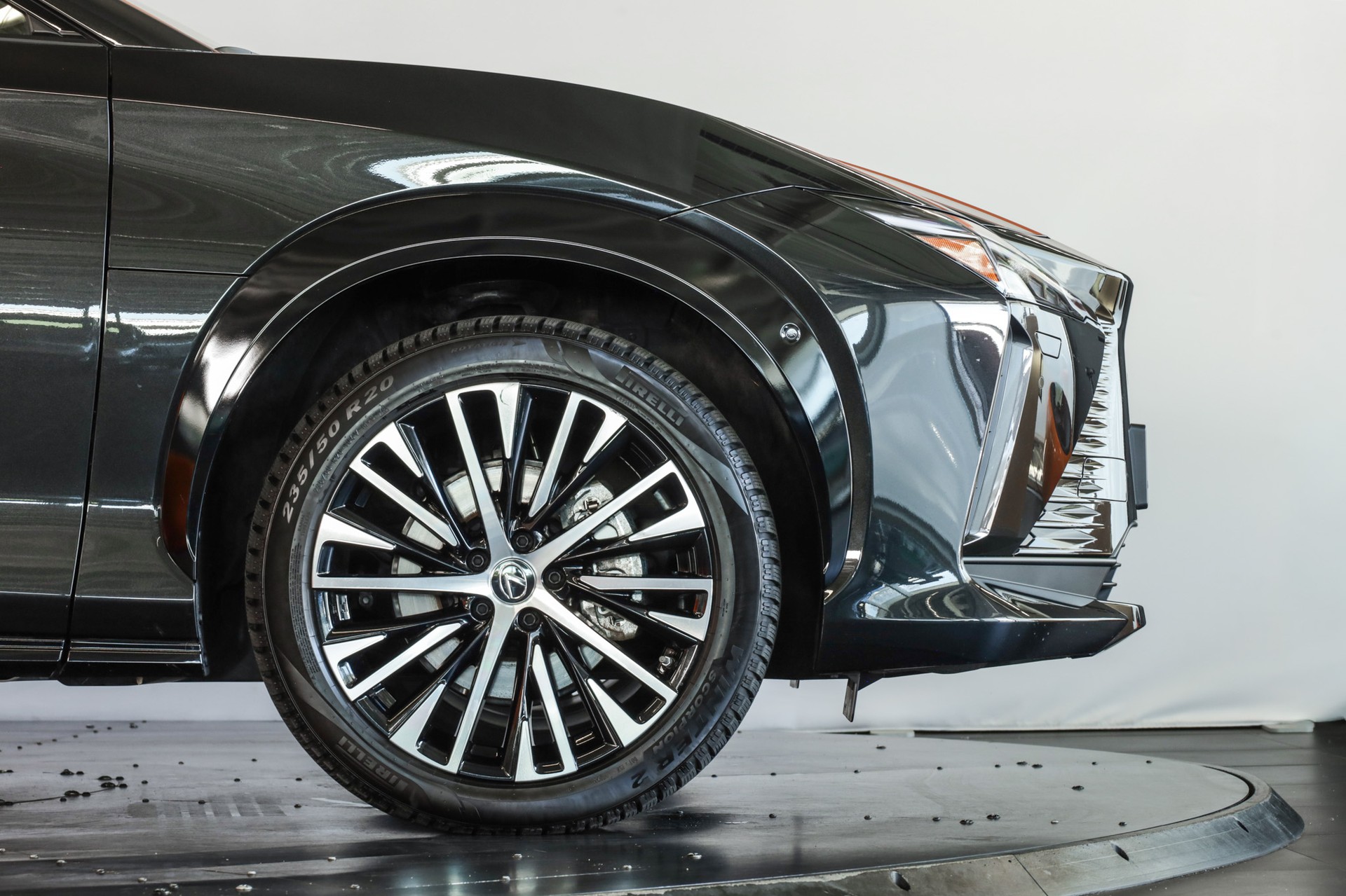 LEXUS RZ 450e 71,4 KW AWD Excellence-image-23