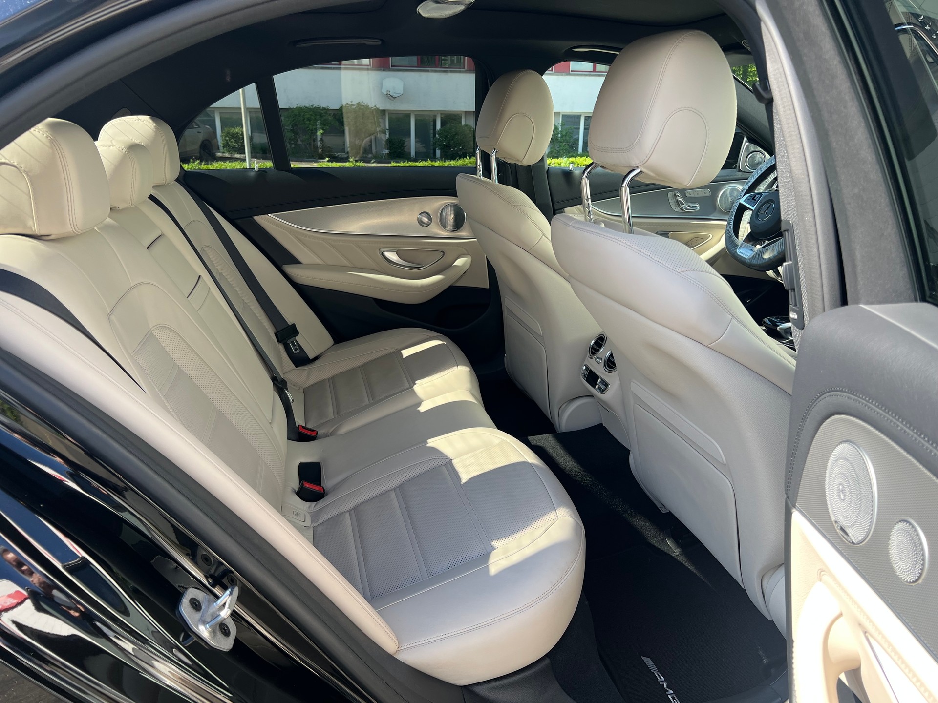 MERCEDES-BENZ E 43 AMG 4Matic 9G-Tronic-image-8