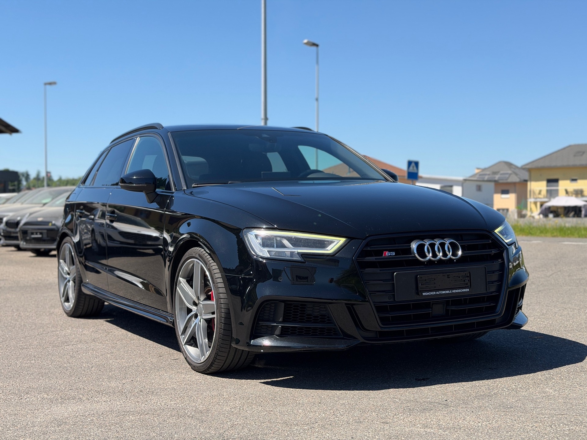AUDI S3 Sportback 2.0 TFSI quattro S-tronic-image-2