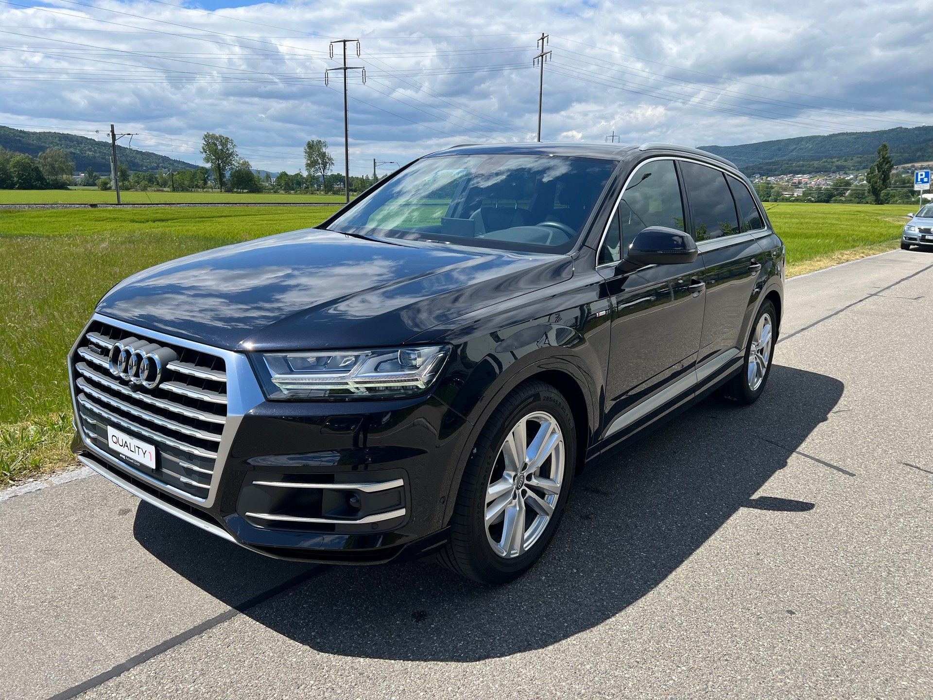 AUDI Q7 50 TDI ** 7 Plätzer **-tiptronic- S-line-showroom-element-1