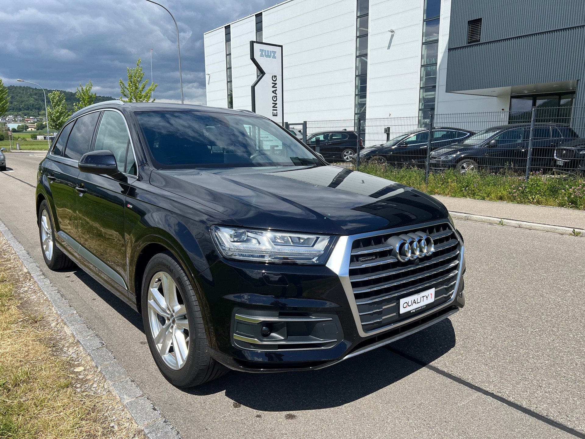 AUDI Q7 50 TDI ** 7 Plätzer **-tiptronic- S-line-showroom-element-3