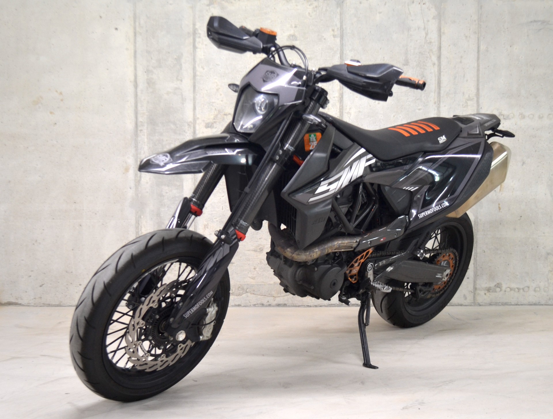 KTM 690 SMC R-image-1