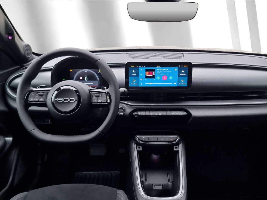 FIAT 600 1.2 Hybrid 145 Sport-image-4