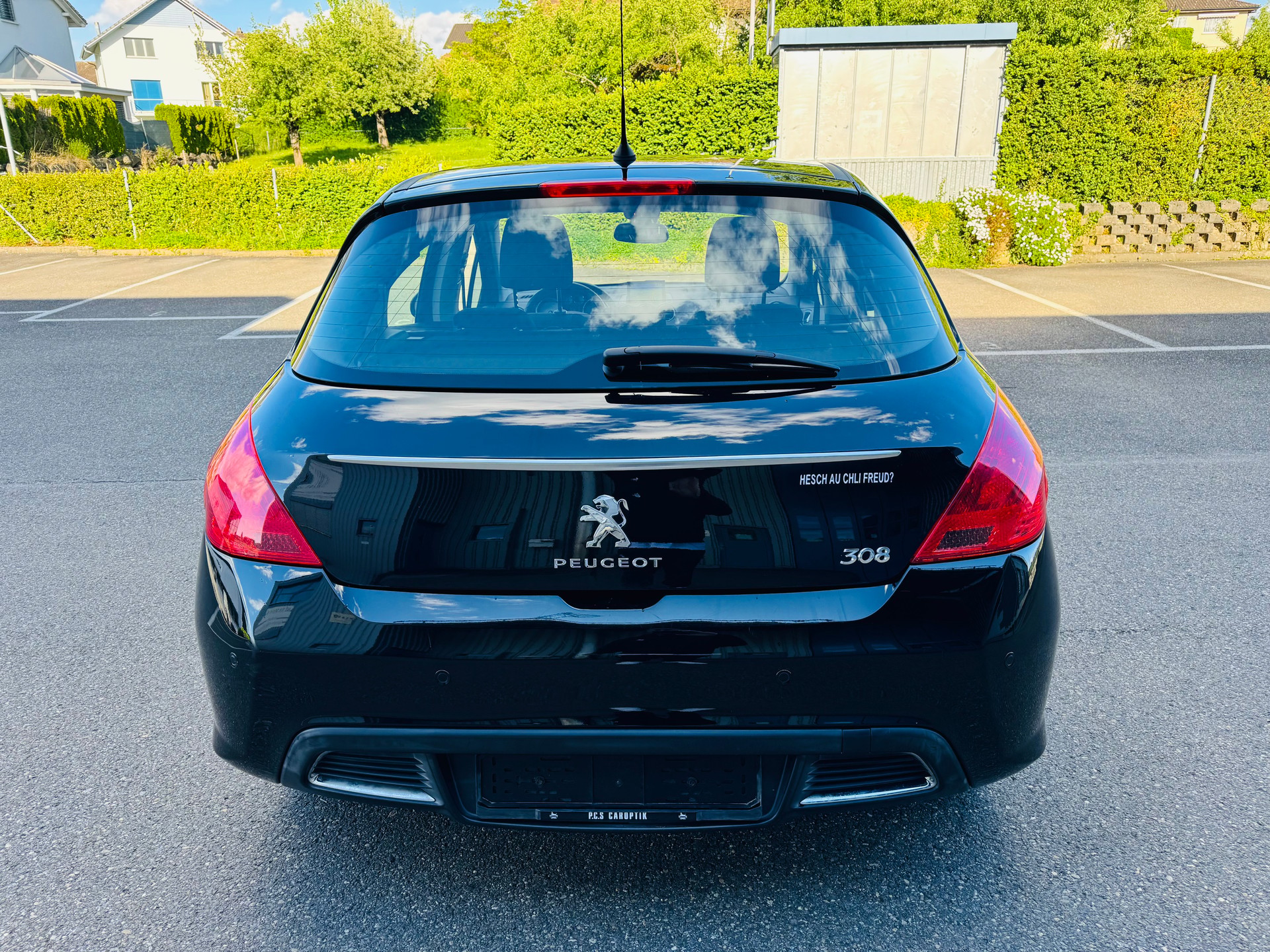 PEUGEOT 308 1.6 16V Turbo Swiss Edition-image-4