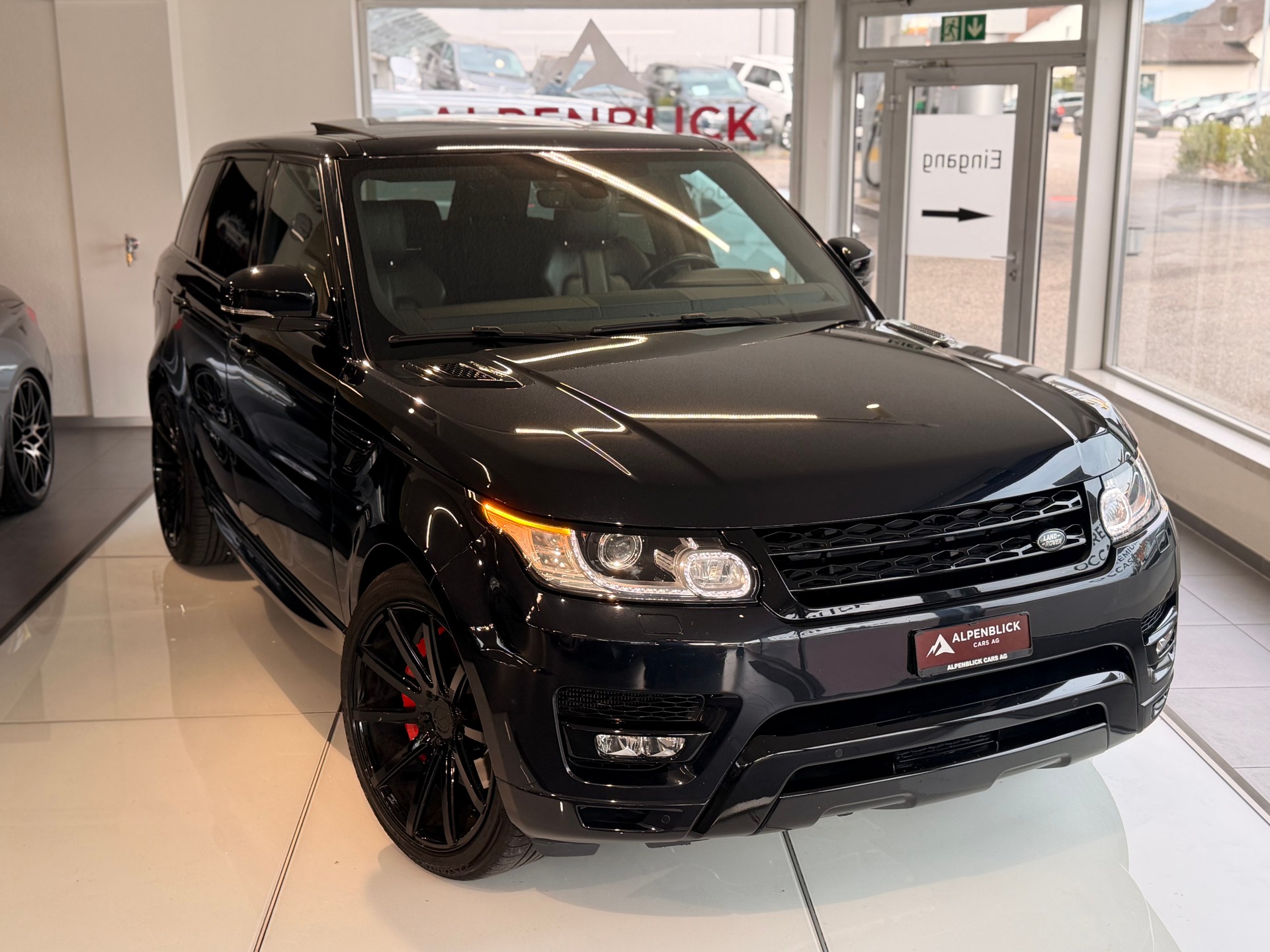 LAND ROVER Range Rover Sport 3.0 SDV6 HSE Automatic-showroom-element-1
