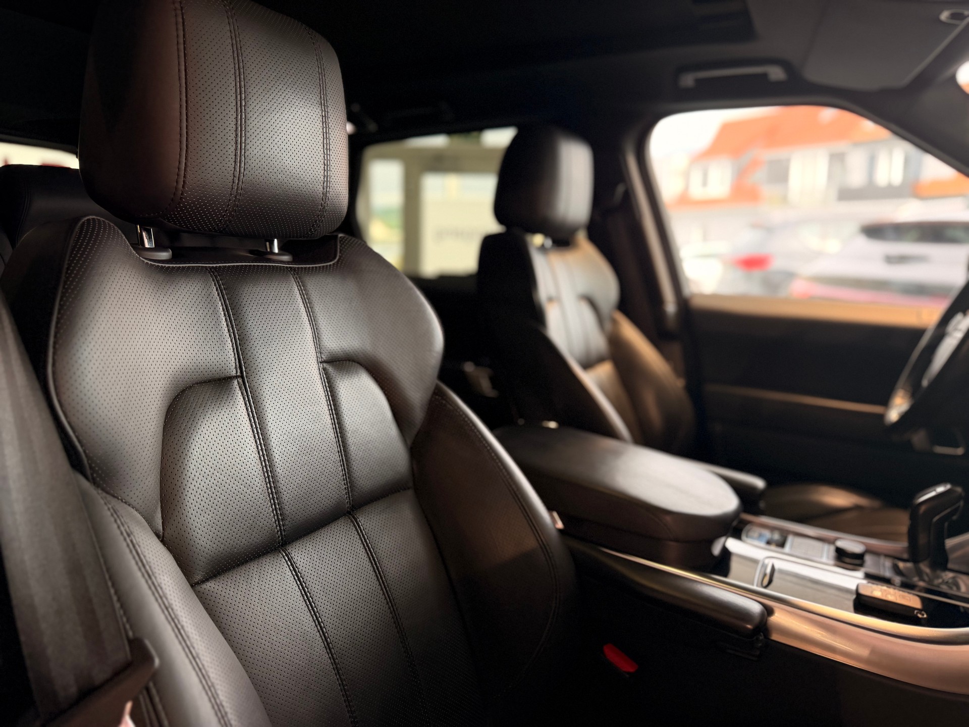 LAND ROVER Range Rover Sport 3.0 SDV6 HSE Automatic-image-27