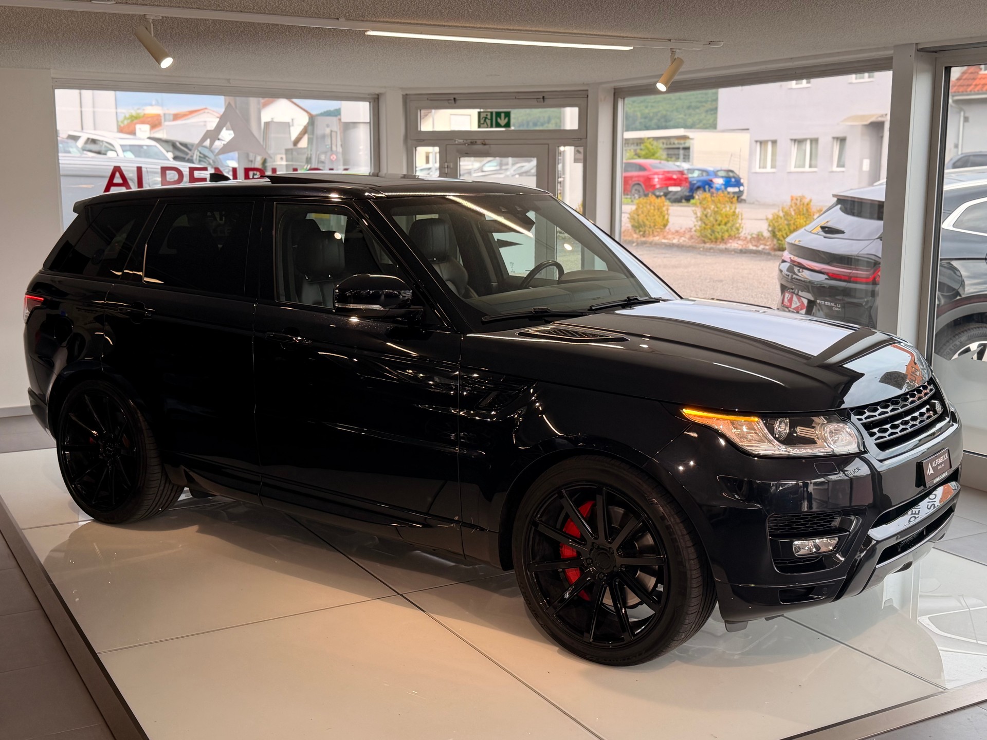 LAND ROVER Range Rover Sport 3.0 SDV6 HSE Automatic-image-4
