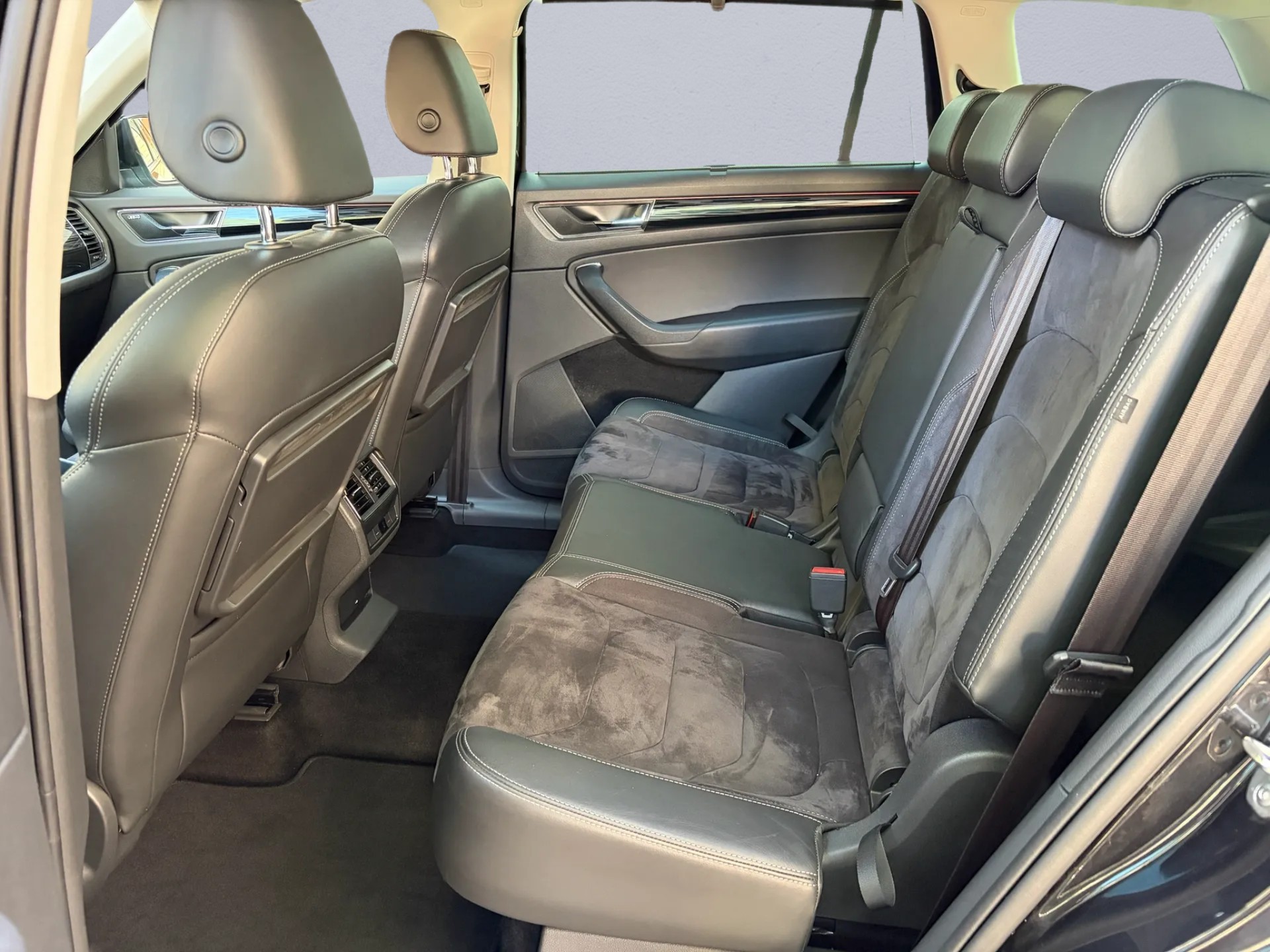 SKODA Kodiaq 2.0 TDI CR Style 4x4 DSG-image-10