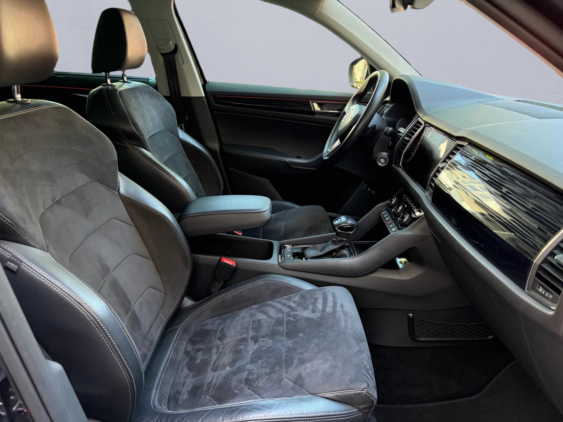 SKODA Kodiaq 2.0 TDI CR Style 4x4 DSG-image-7