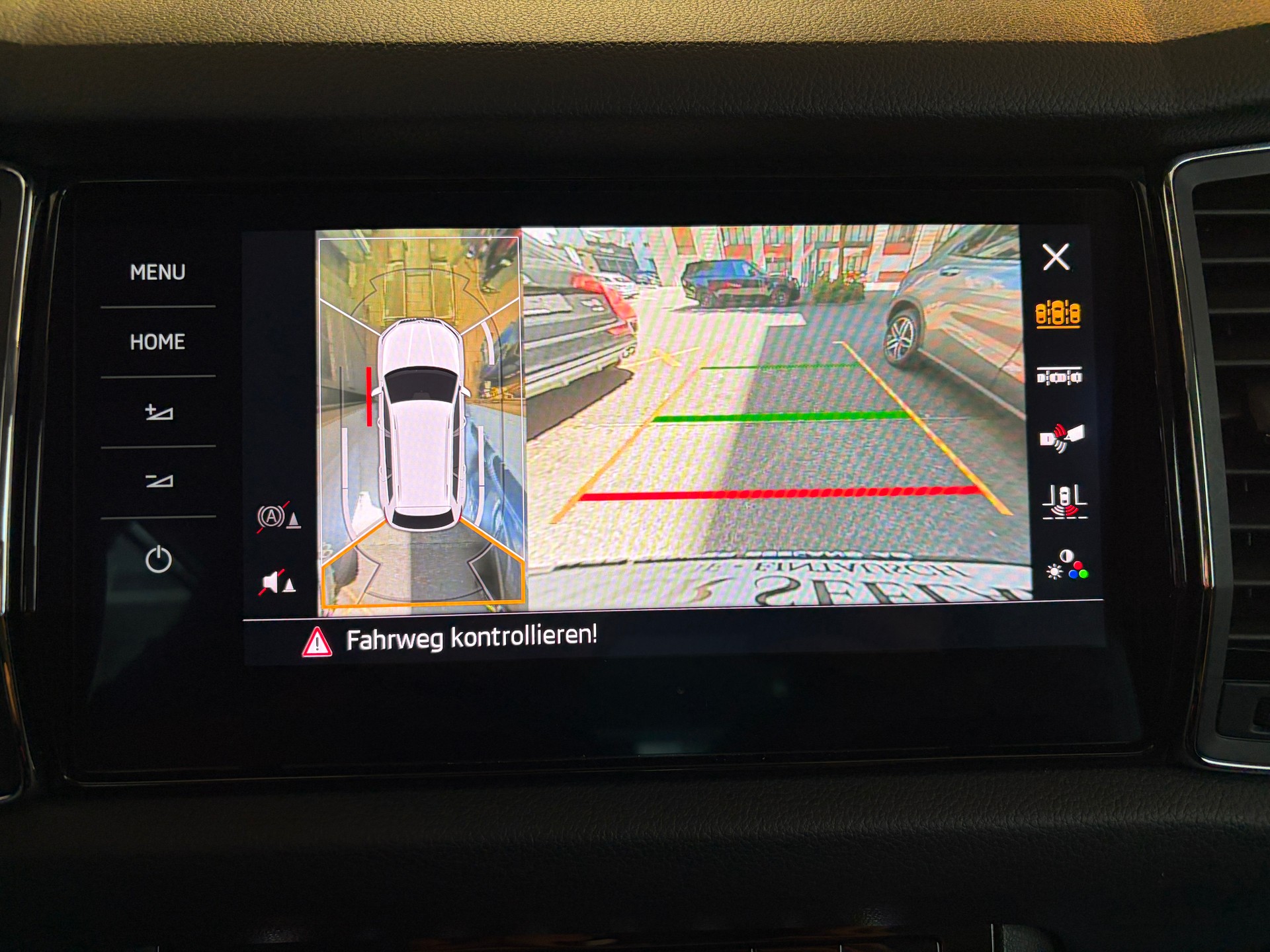 SKODA Kodiaq 2.0 TDI CR Style 4x4 DSG-image-15