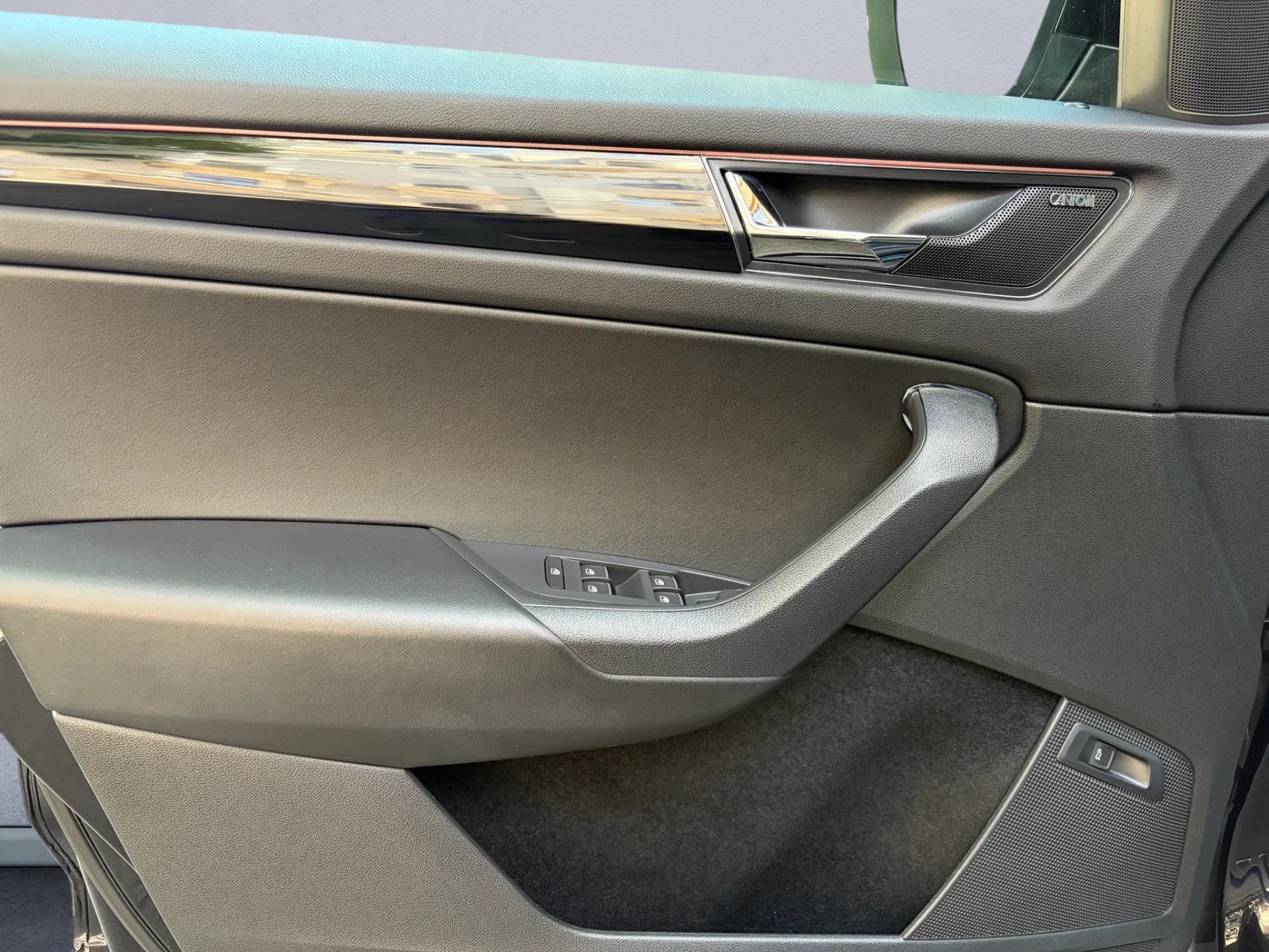 SKODA Kodiaq 2.0 TDI CR Style 4x4 DSG-image-13