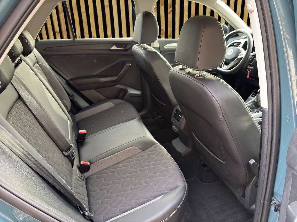 VW T-Roc 2.0 TDI SCR Life DSG-image-5