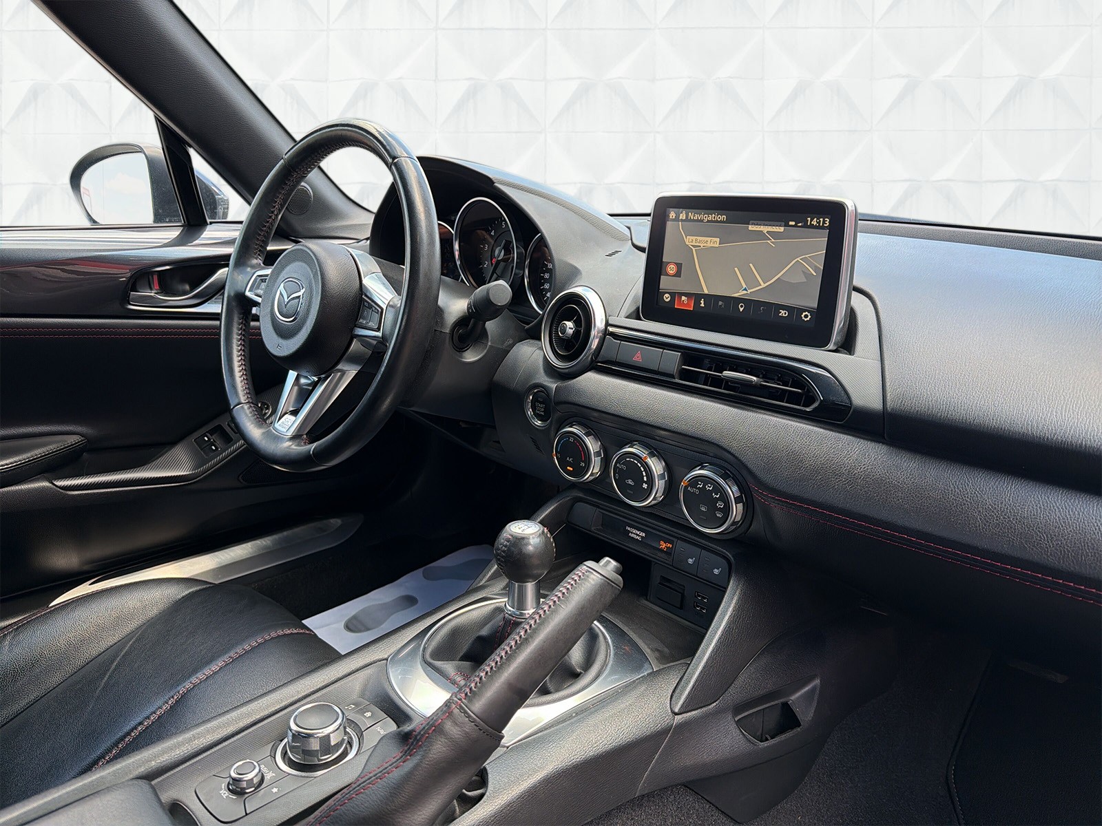 MAZDA MX-5 SKYACTIV-G 160 Revolution-image-8