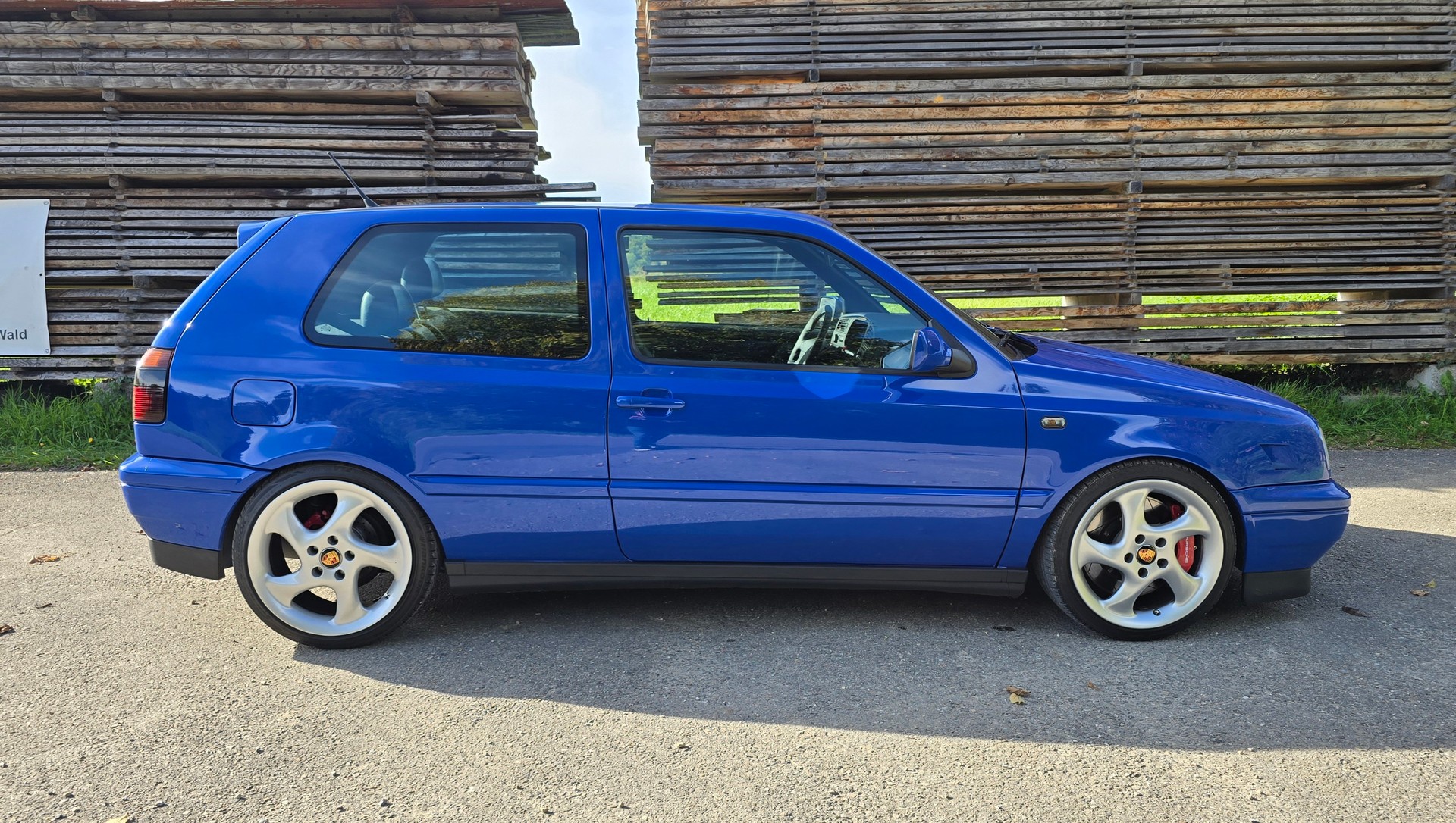 VW Golf 2800 VR6 Turbo Colour Concept-image-3