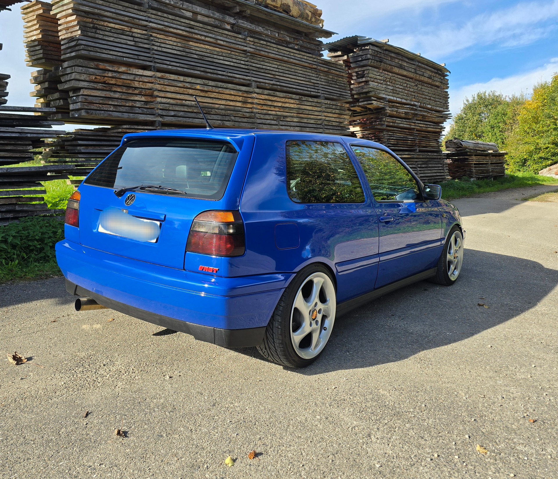 VW Golf 2800 VR6 Turbo Colour Concept-image-4