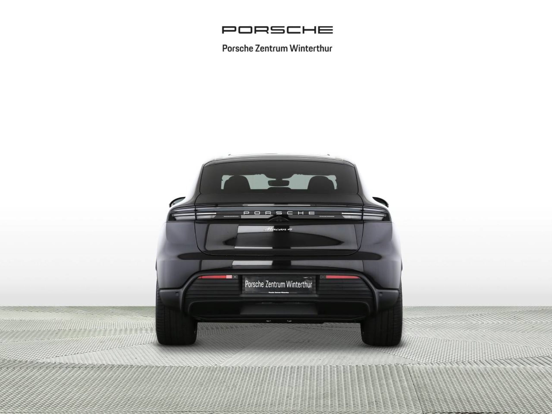 PORSCHE Macan 4-image-6
