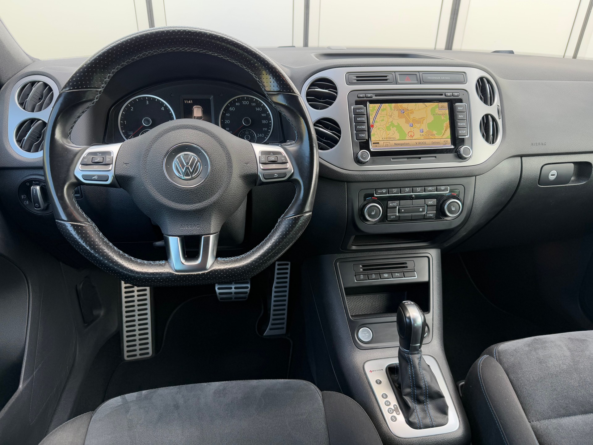 VW Tiguan 2.0 TDI BMT Cityscape 4Motion DSG-image-6