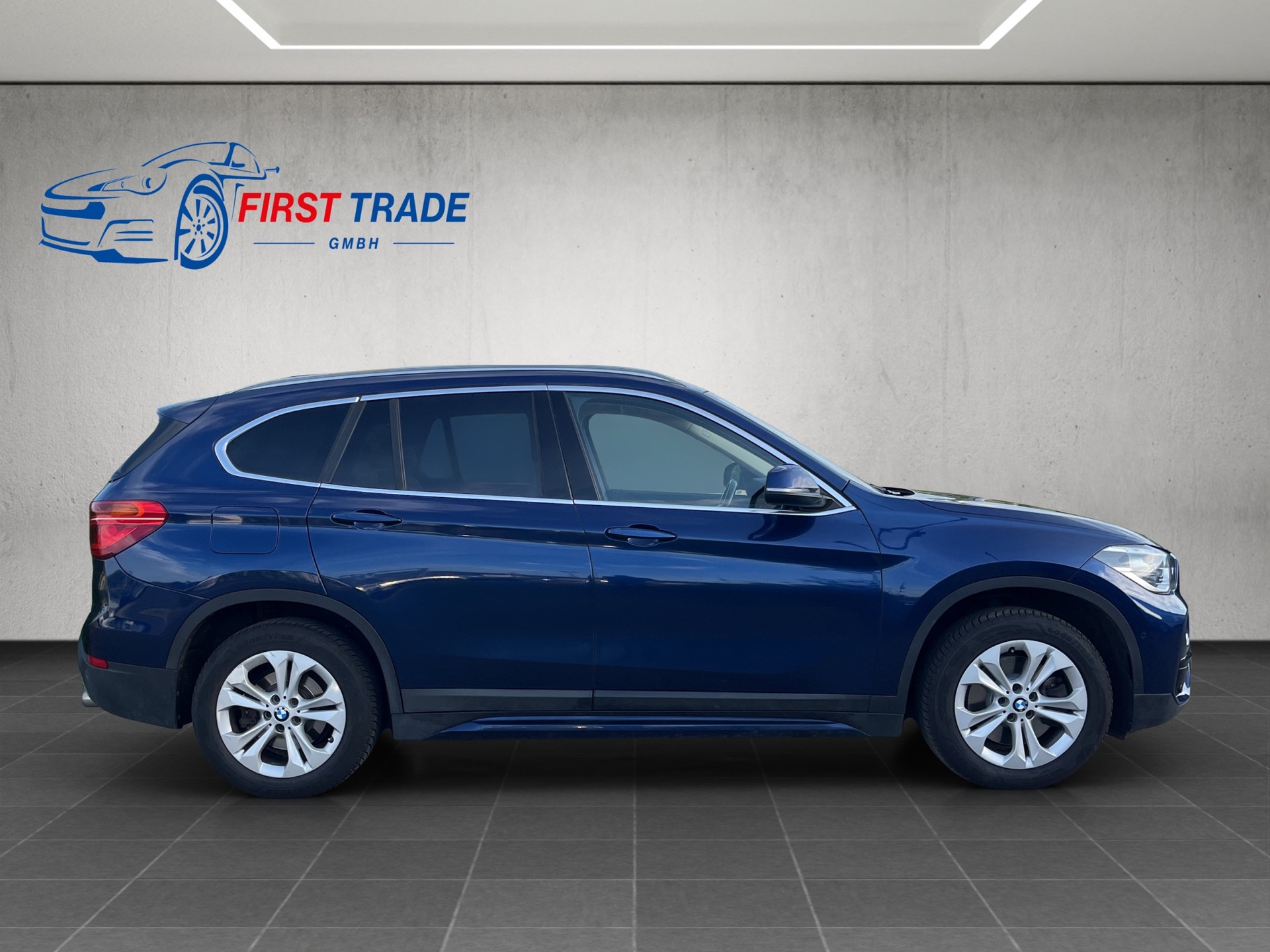 BMW X1 xDrive 20i xLine Steptronic-image-3