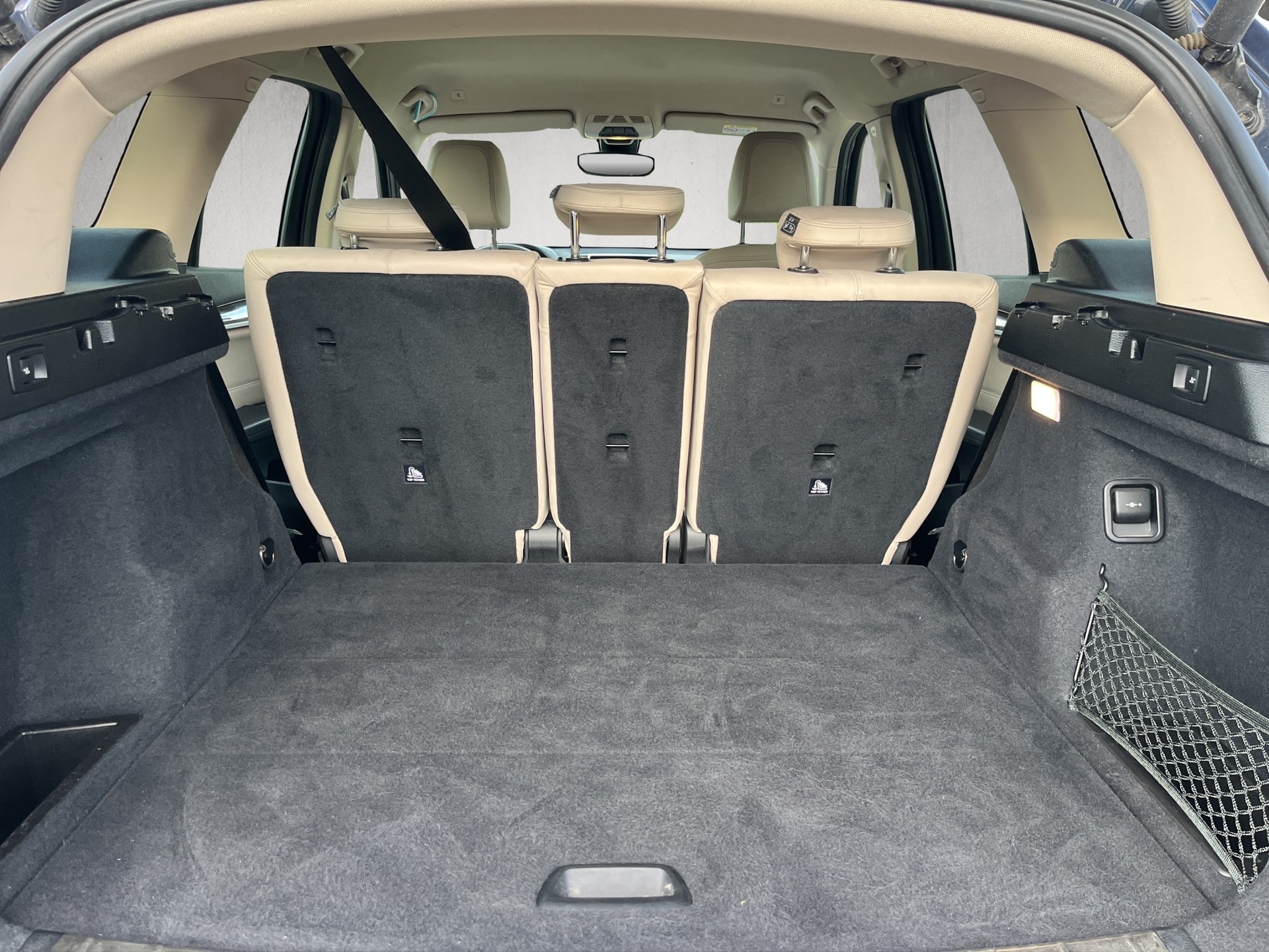 BMW X1 xDrive 20i xLine Steptronic-image-12