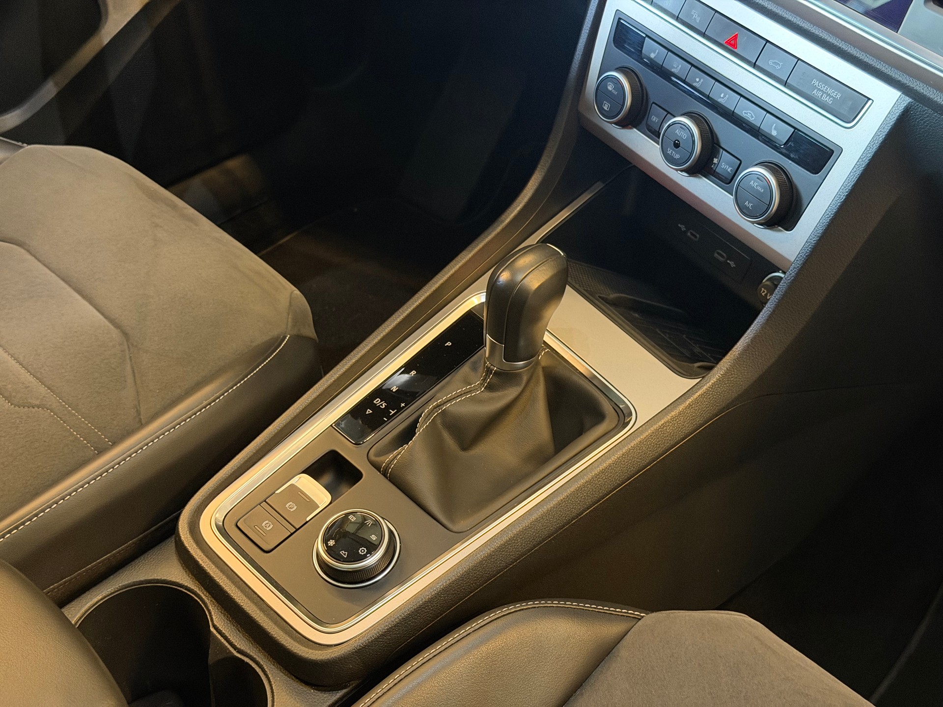 SEAT Ateca 2.0 TSI Xperience 4Drive DSG-image-17