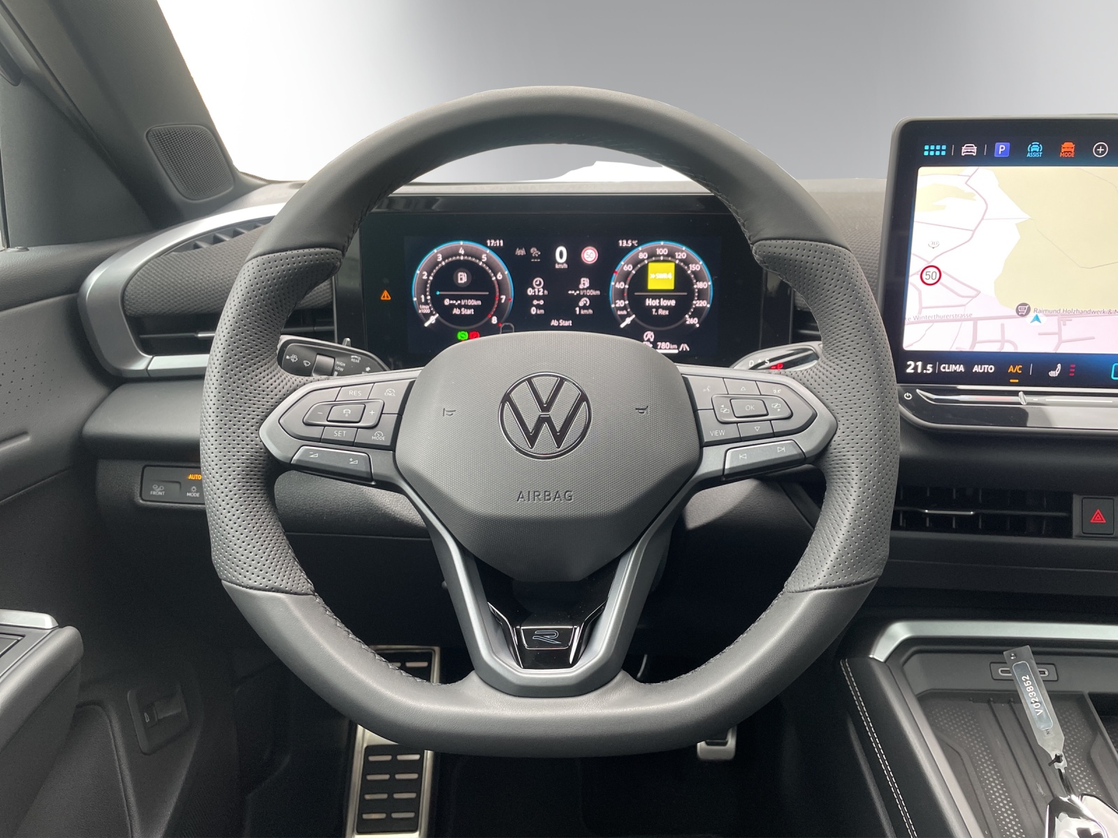 VW T-Roc 1.5 eTSI mHEV R-Line DSG-image-13