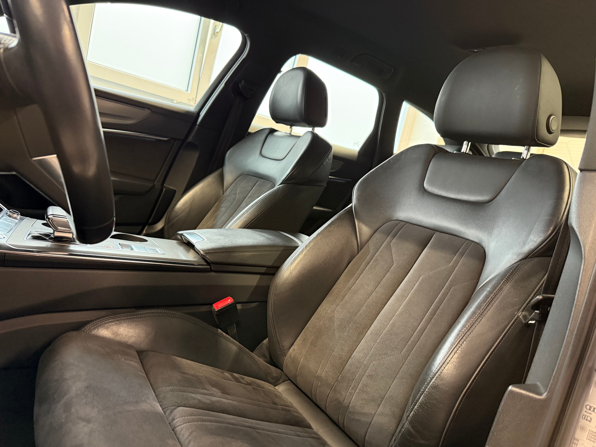 AUDI A6 Avant 50 TDI S Line Sport quattro tiptronic-image-16