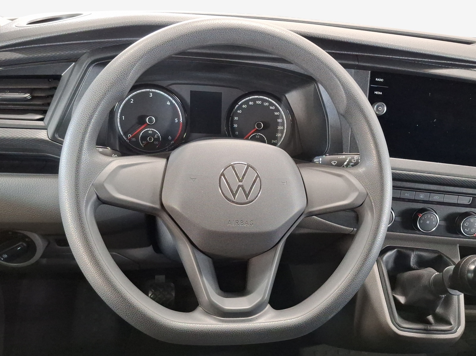 VW T6.1 2.0 TDI-image-9