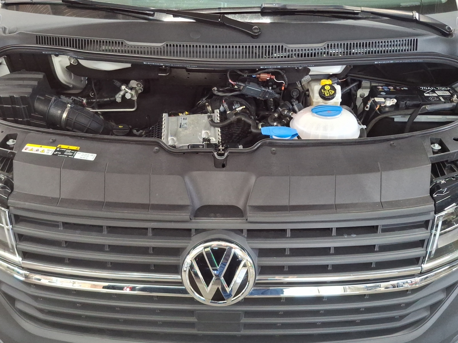 VW T6.1 2.0 TDI-image-15