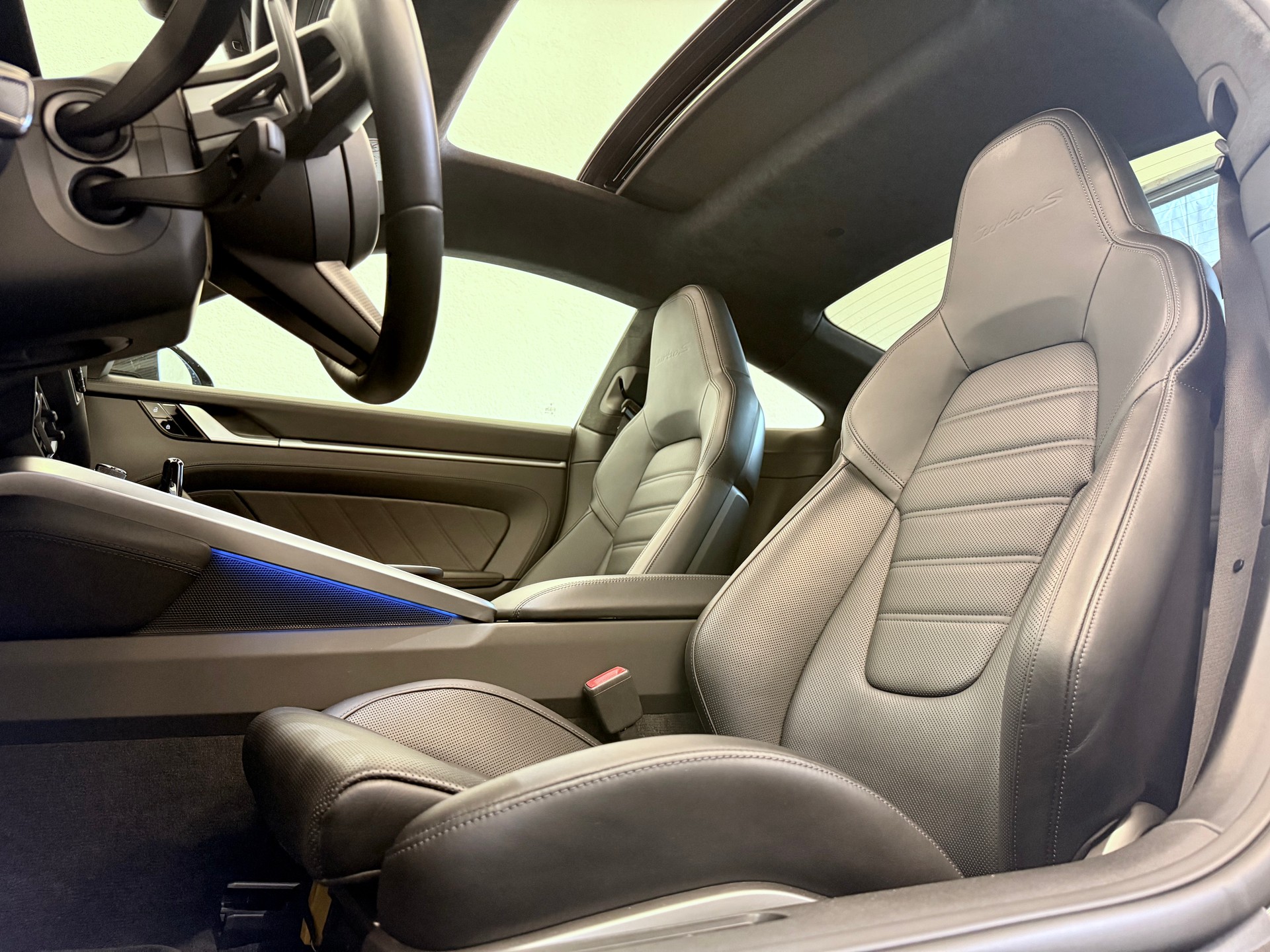 PORSCHE 911 Turbo S PDK *Porsche Approved Garantie bis 03.2029*-image-12