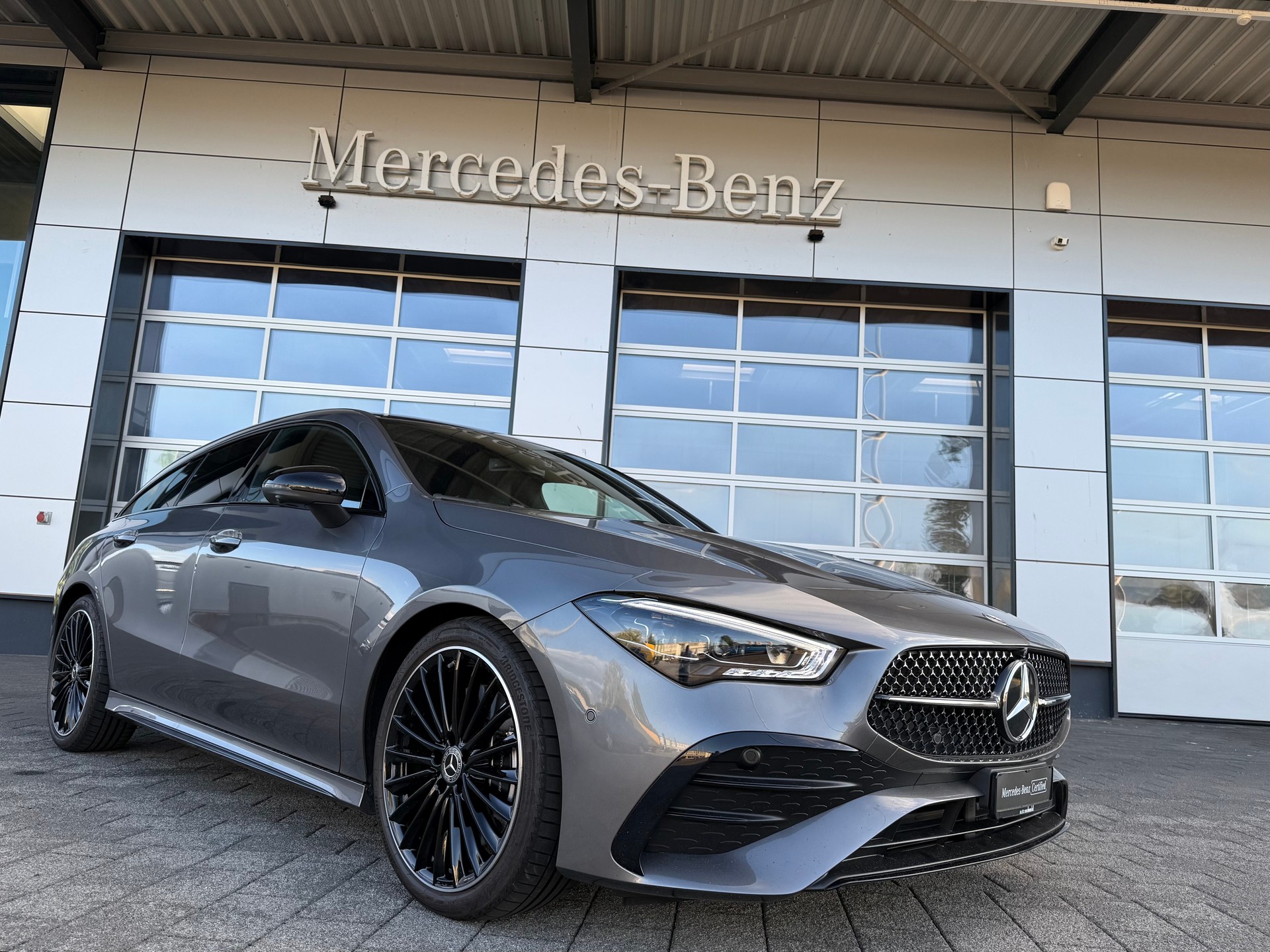 MERCEDES-BENZ CLA Shooting Brake 250 AMG Line 4Matic 8G-DCT